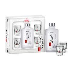 Jinro Ilpoom Premium Soju Gift Set 375ML [FREE 4x Soju Glass]